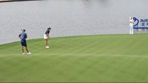 Наталия Гусева, Гольф турнир Blue Bay LPGA, 4 раунд. Завершающий патт