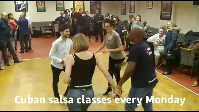 Enchufla con Pilon y Mozambique | Rueda de Casino смотреть онлайн