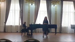 Неополитанская песня "Santa Lucia". Исполняет :Алексанян Ирина