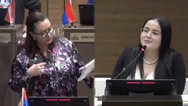 Intercambio entra la diputada socialcristiana Vanessa Castro y la Ministra de Salud смотреть онлайн