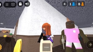 играем в роблокс мм2