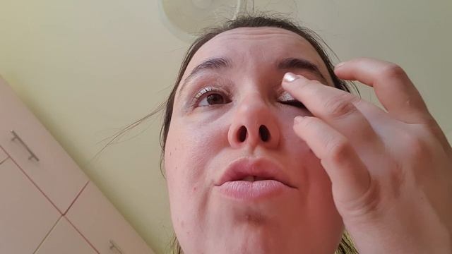 Вариант весеннего макияжа за 10 минут вместе с уходом. смотреть онлайн