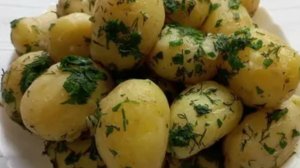 Картофель с зеленью шамбалы.