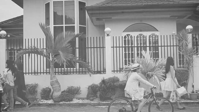 Je Ne Sais Pas Quoi Faire: How to be French смотреть онлайн