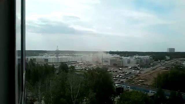 Пожар в ТЦ «Порт» в Казани смотреть онлайн