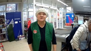 УБОРЩИЦА В МАГНИТЕ ОТОЖГЛА ПО ПОЛНОЙ!