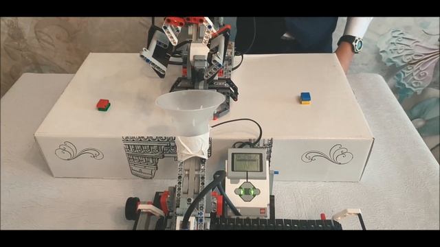 Робот по сортировке мусора, Старков Данила смотреть онлайн