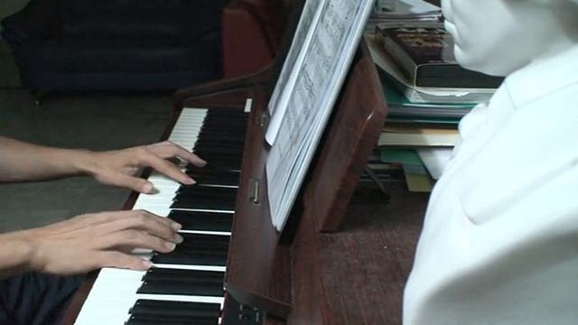 Ennio Morricone - The Legend of 1900 - Playing Love (Piano Solo) Movie Theme смотреть онлайн