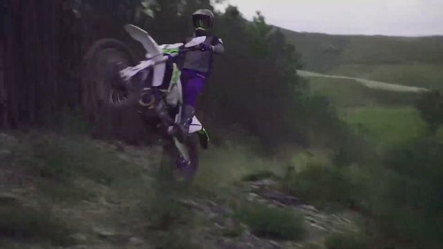 Husqvarna Supermoto/motocross Edit смотреть онлайн