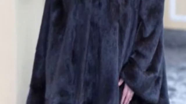 ЖЕНЩИНА или БАБА? 8 вещей, которые превращают женщину в «бабу» 😄 смотреть онлайн