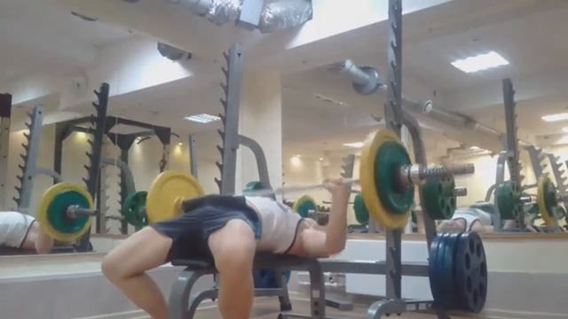 жим лёжа пауэрлифтинг смотреть онлайн