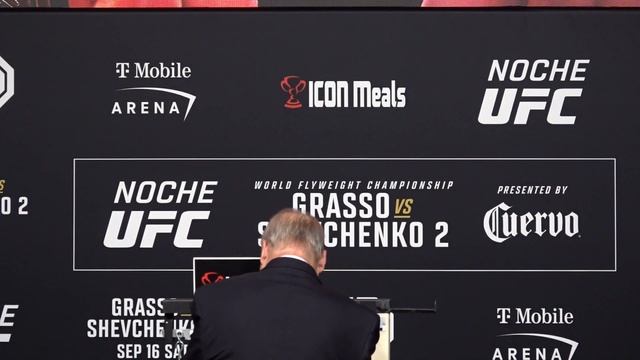 Noche UFC Official Weigh-ins смотреть онлайн