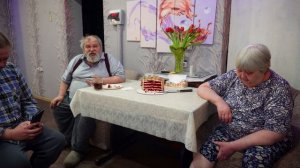 Читаем всей семьей добрые комментарии от зрителей ПОДВАЛ ИЛЬИЧА