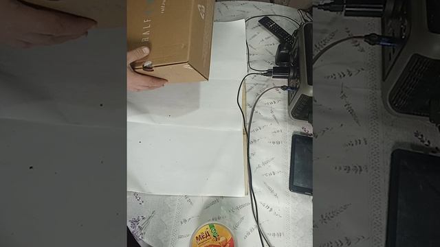 Для чего нужна скрепка в ботинках? смотреть онлайн