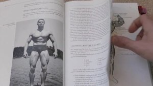 Arnold Schwarzenegger Encyclopedia of Modern Bodybuilding