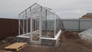 Теплица со теклом БОТАНИК Стандарт 2,8х5,65м белая