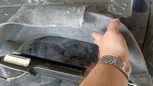 Nissan Cefiro Переделываем заднюю полку из фанеры и обтягиваем тканью часть интерьера