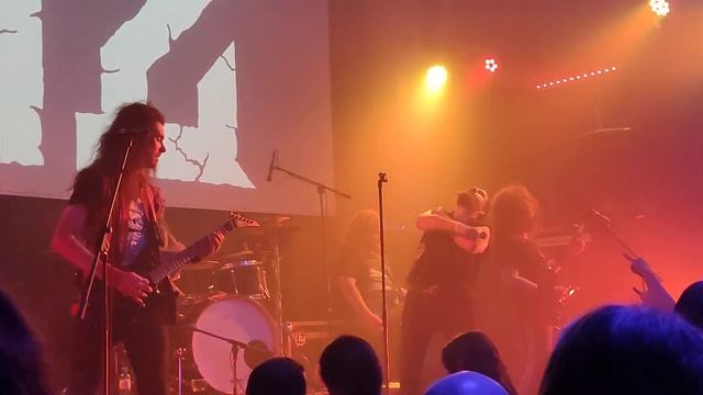 Гробовая доска (Санкт-Петербург, Ласточка, 2022.10.22) смотреть онлайн