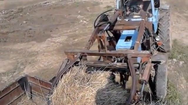 Разгружаем 2ПТС-4 с сеном смотреть онлайн