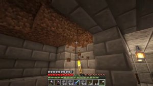 "Minecraft: Как правильно организовать склад и добыть все ресурсы из шахты?"