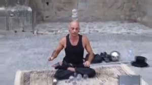 Французский йог Криштиан