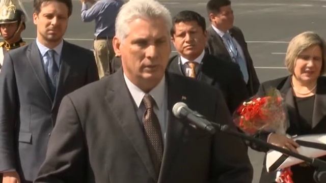 Arribo de la comitiva cubana para la Posesión del Presidente Lenin Moreno смотреть онлайн
