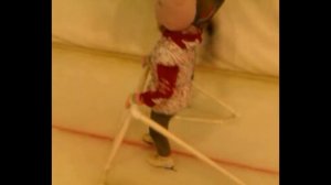 Каток / Первый раз / Падаем - Встаем / Учимся кататься на коньках