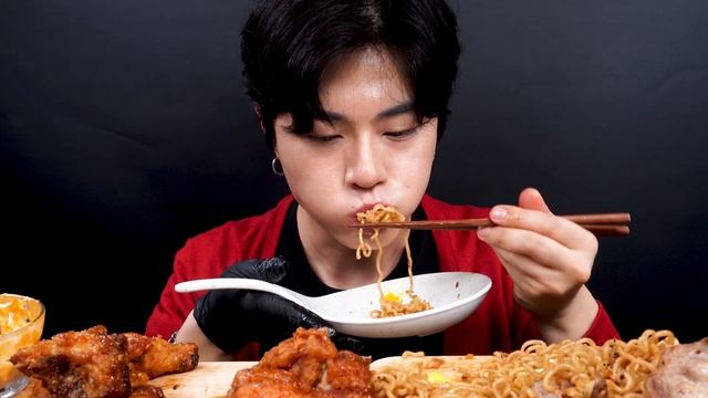 SUB) 불타는 후추볶음면, 60계 간지, 고추 치킨 리얼사운드_Spicy Pepper Fried Noodles, Chili Soy Sauce Chicken Real Sound