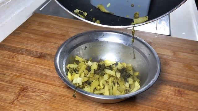 酸菜燜魚,加1把酸菜,這樣做一鍋,酸辣可口又開胃,沒想到那麼好吃,汁都吃不剩,【天天相見廚房阿鵬哥】,#魚料理,#魚食譜,#魚的做法,#chinesefood,#家常菜,#酸菜燜魚料理,#酸菜燜魚食