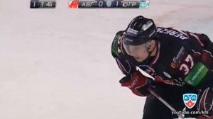 Силовой прием Кирилла Путилова / Putilov hits Perezhogin