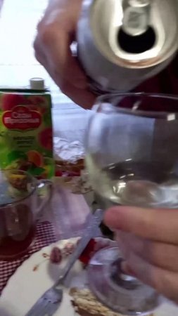Девочки, с праздником нас!
