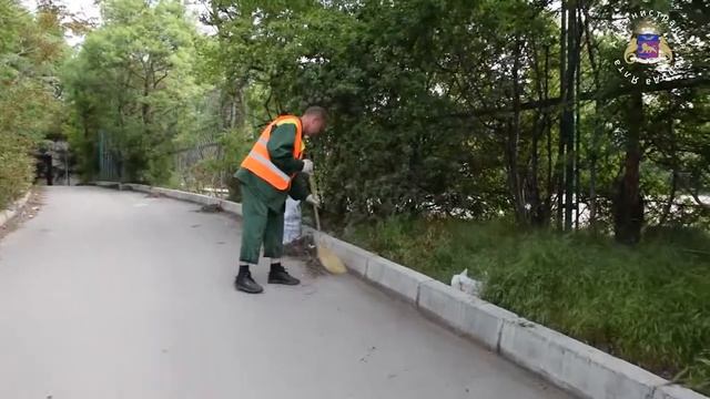 Уборка мусора и вывоз покрышек смотреть онлайн