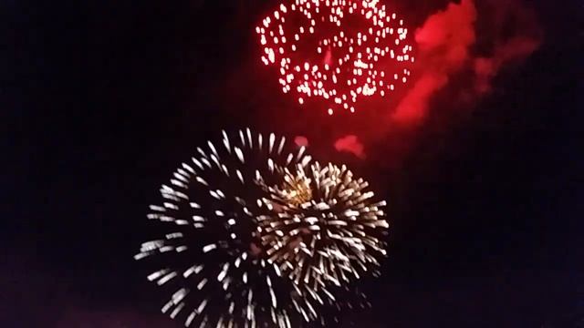 Салют в честь Дня Защитника Алматы 7 мая 2018