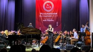 КРОСС-СИМФОНИК - программа Квартета «Черный квадрат» с симфоническим оркестром.