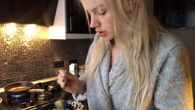 Татьяна Горинович. Утро со мной) Болтаю,готовлю завтрак) смотреть онлайн