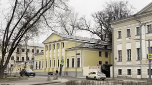 Прогулка по Немецкой слободе в Москве: Лефортовский дворец и кое-что еще