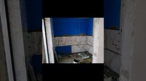 Керамогранит в ванной начинаю с углов