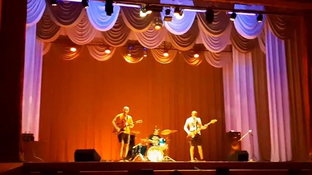 underground Liman Выступление группы Underground г.Лиман - Прекрасное далеко