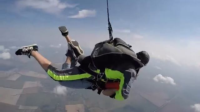 Прыжок с парашютом 18.08.2018 смотреть онлайн