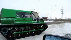 Обычный день в Набережных Челнах #2 / Гусеничный вездеход Русак #shorts