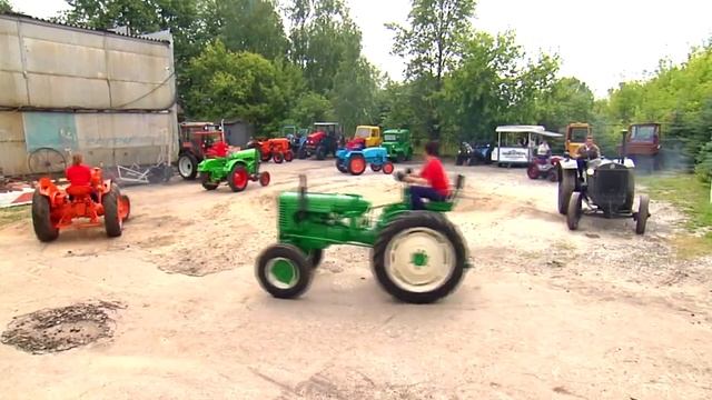 По полям, по полям, ретротрактор едет к нам… Доброе утро. Фрагмент выпуска о Музее истории трактора смотреть онлайн