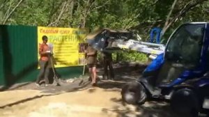 Минипогрузчик в действии