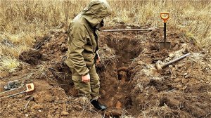 Раскопал дурынду. Такую махину нашли впервые. Коп металлолома загружаем и увозим.