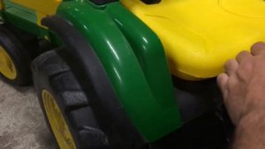 Электромобиль Детский трактор Peg Perego