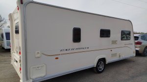 Стильный автодом Bailey Senator California на 4-5 мест с франзузской кроватью с отдельной душевой