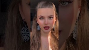 Живая | Читает: Мария Меженная | Автор стихотворения: Камила Латыпова