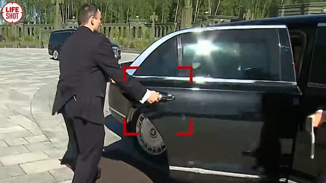 Санитарная обработка автомобиля Путина попала на видео смотреть онлайн