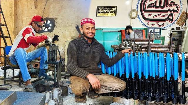 От стали к улице: Путь изготовления тройниковой ручки для авторикш смотреть онлайн