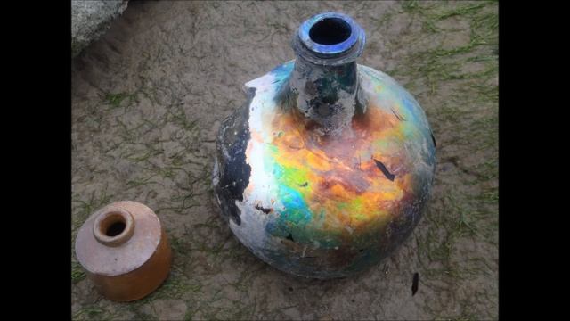 London Mudlarking - 18th Century Onion Bottle & other treasures смотреть онлайн