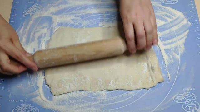 Быстрый ШТРУДЕЛЬ С ЯБЛОКАМИ из слоеного теста. Простой Рецепт Яблочного Штруделя